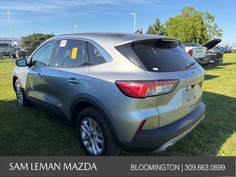 Used 2022 Ford Escape SE FWD image 7