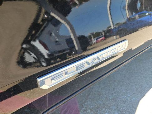 New 2026 GMC Canyon Elevation w/ Convenience Package image 62