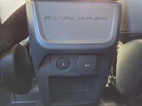 New 2026 Ford Explorer Active image 7