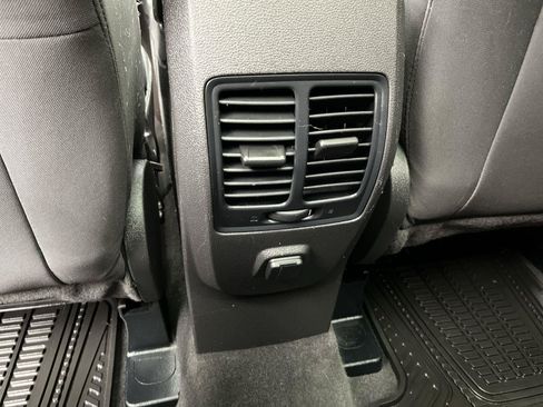 Used 2017 Ford Escape SE AWD/4WD image 13