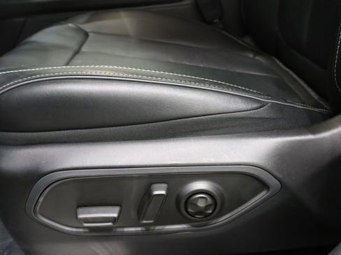 Used 2023 Jeep Grand Cherokee Overland image 24