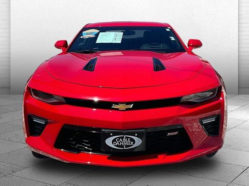 Used 2016 Chevrolet Camaro SS RWD image 2