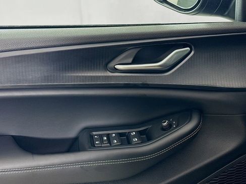 New 2025 Jeep Grand Cherokee Laredo w/ Luxury Tech Group I image 17