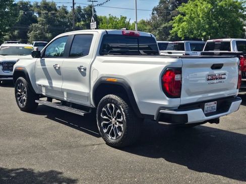 Used 2025 GMC Canyon Denali AWD/4WD image 6