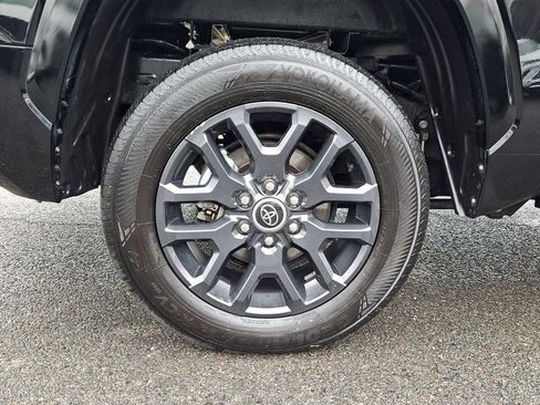 Used 2023 Toyota Tundra Platinum image 8