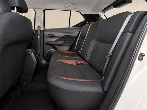Used 2023 Nissan Kicks SV FWD image 10