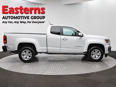 Used 2022 Chevrolet Colorado LT w/ Fleet Safety Package RWD image 4
