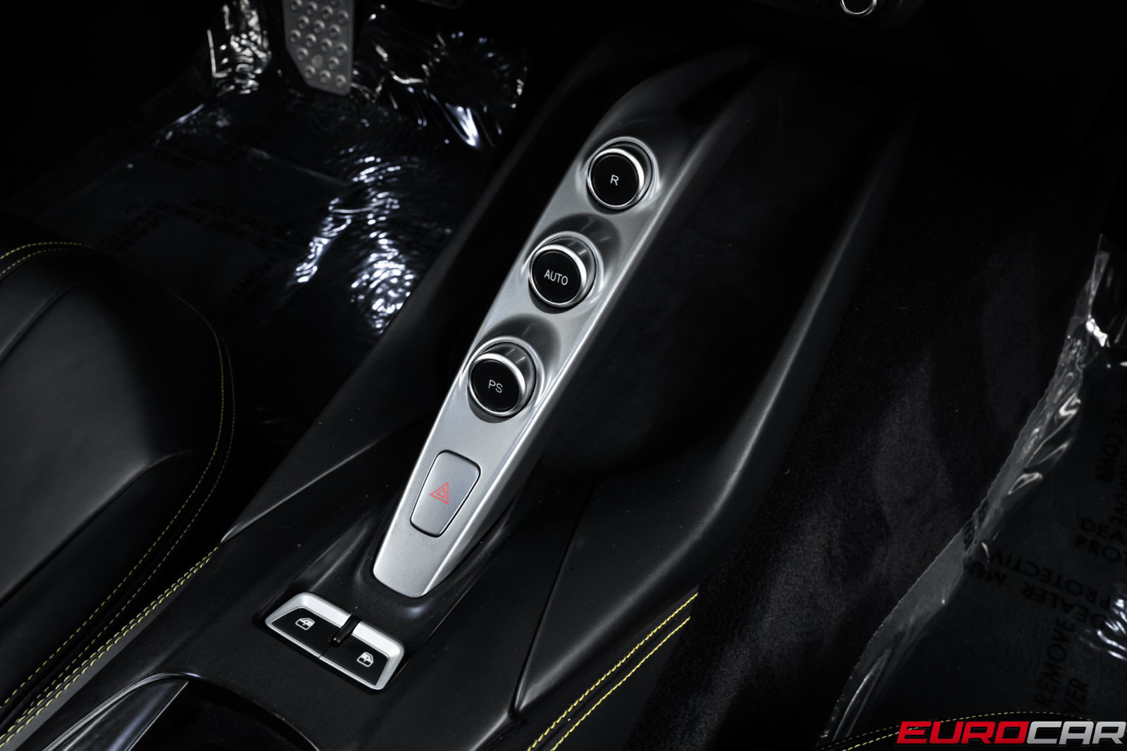 Used 2020 Ferrari 812 Superfast RWD image 34