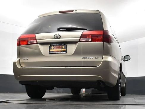 Used 2004 Toyota Sienna LE FWD image 13