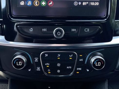 Used 2023 Chevrolet Traverse LT FWD image 34