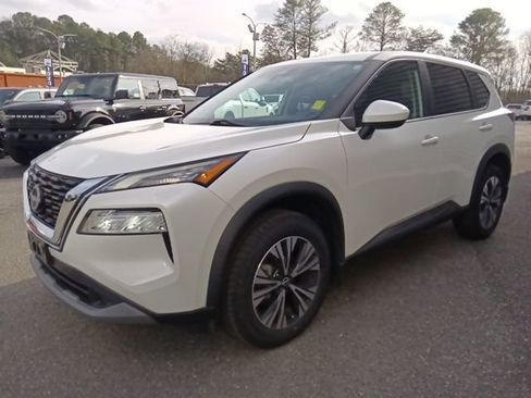 Used 2023 Nissan Rogue SV image 7