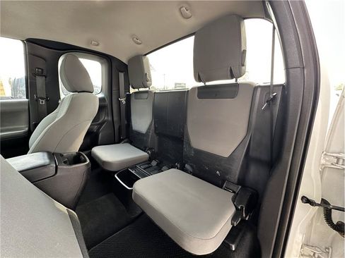 Used 2016 Toyota Tacoma SR w/ SR Convenience Package AWD/4WD image 16