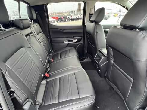 New 2025 Ford Ranger Lariat w/ Black Appearance Package image 17