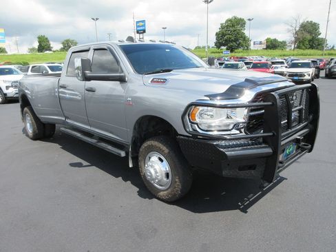 Used 2020 RAM 3500 Tradesman AWD/4WD image 7