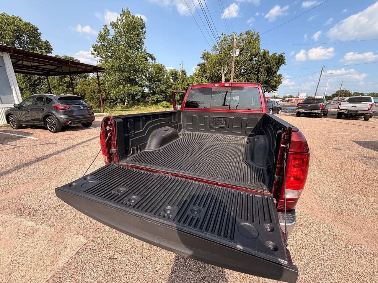 Used 2019 RAM 1500 Classic SLT RWD image 24