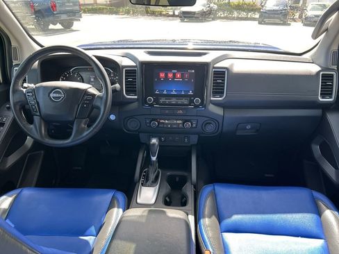 Certified 2022 Nissan Frontier SV image 12