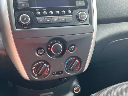 Used 2017 Nissan Versa SV image 28