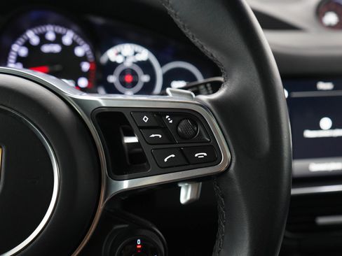 Used 2023 Porsche Cayenne Platinum Edition AWD/4WD image 27
