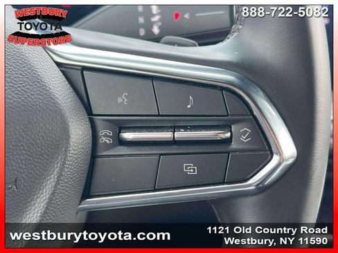 Used 2025 Chevrolet Suburban Z71 AWD/4WD image 26