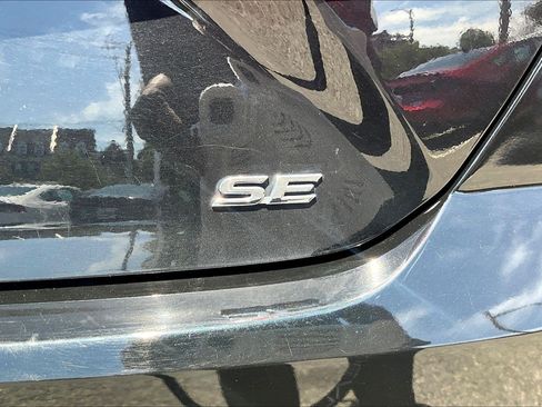 Used 2025 Toyota Camry SE FWD image 32