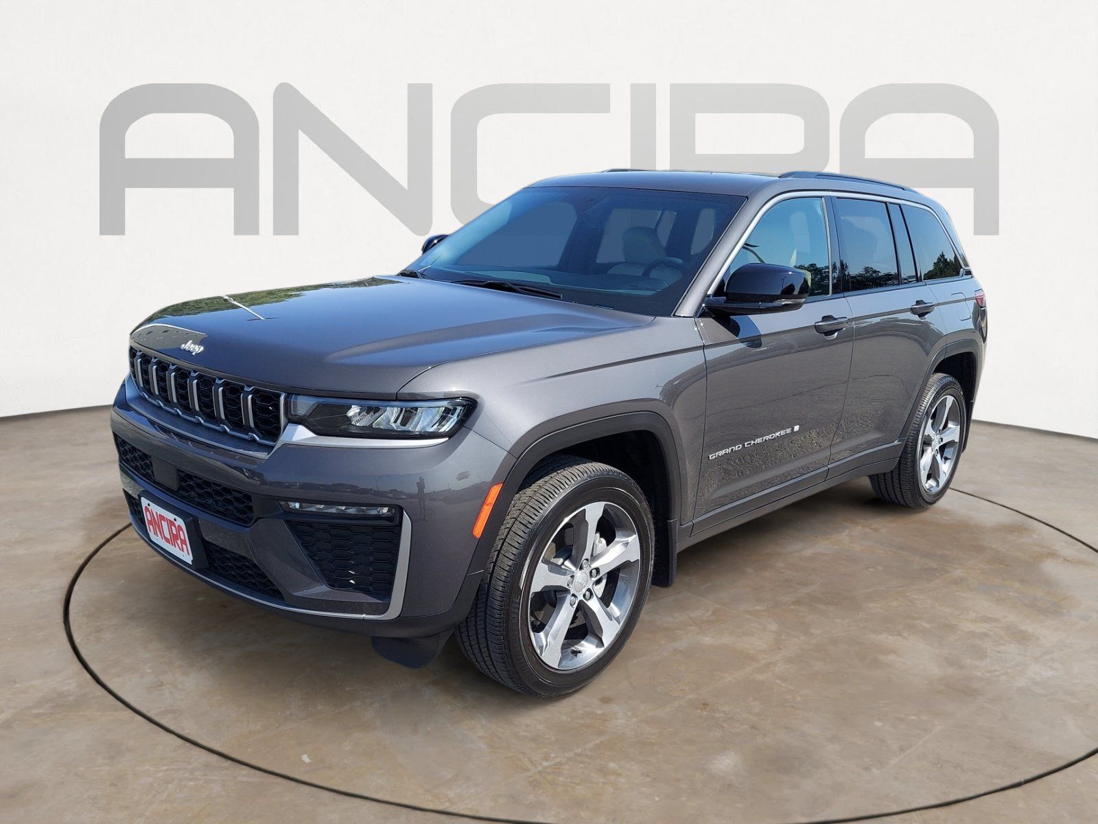 Used 2026 Jeep Grand Cherokee Limited w/ MOPAR Finishing Package RWD image 6