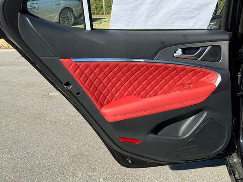 Used 2025 Genesis G70 3.3T Advanced w/ Sport Prestige Package image 21