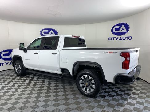 Used 2024 Chevrolet Silverado 2500 Custom w/ Custom Value Package AWD/4WD image 5