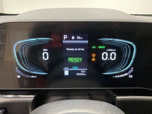 Used 2023 Kia Niro EX FWD image 14