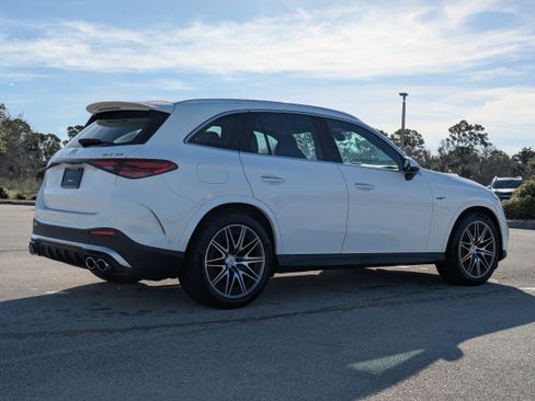 Used 2024 Mercedes-Benz GLC 43 AMG 4MATIC image 4