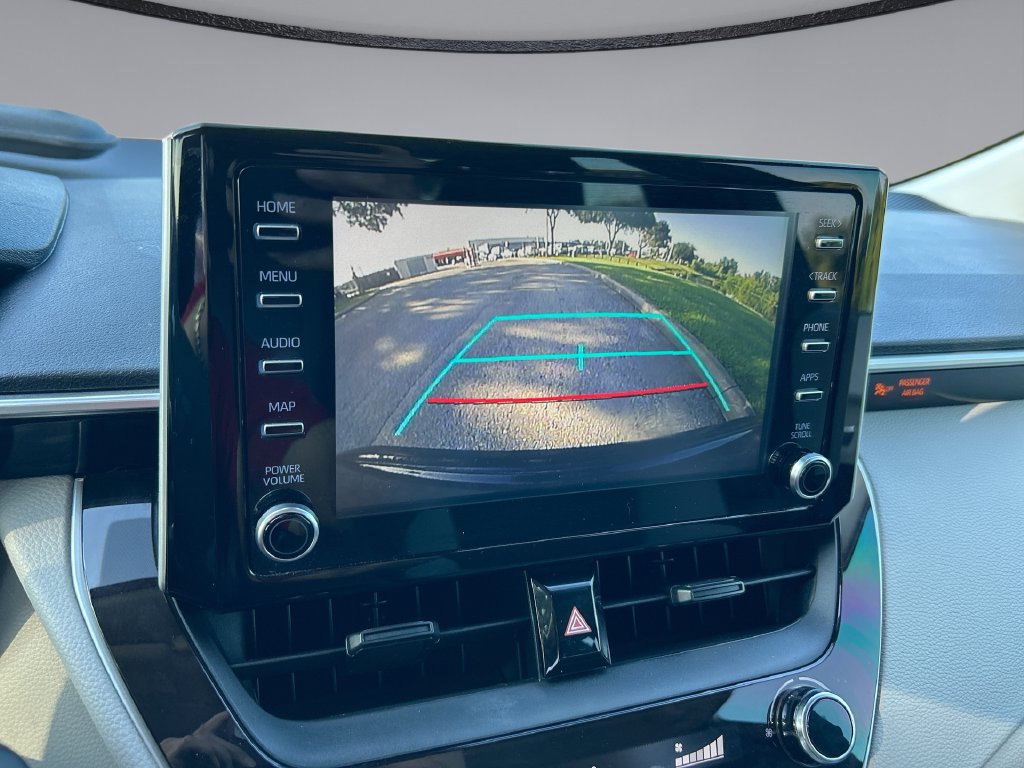 Used 2020 Toyota Corolla LE FWD image 22