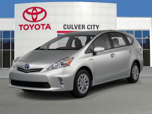 Used 2013 Toyota Prius V Five FWD image 1