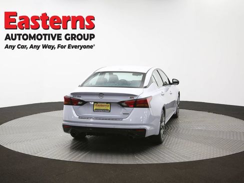 Used 2023 Nissan Altima 2.0 SR FWD image 40