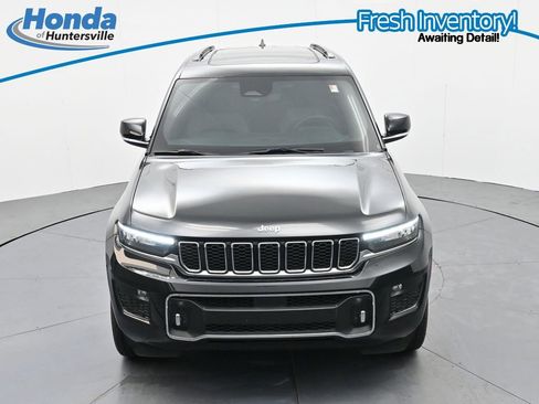 Used 2023 Jeep Grand Cherokee Overland AWD/4WD image 27