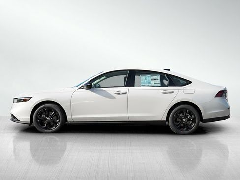 New 2025 Honda Accord SE image 4