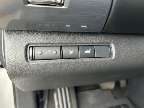 Certified 2025 Nissan Pathfinder SL AWD/4WD image 25