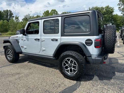 Used 2024 Jeep Wrangler Unlimited Rubicon AWD/4WD image 7