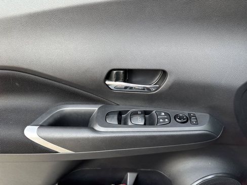 Used 2023 Nissan Kicks SV FWD image 13