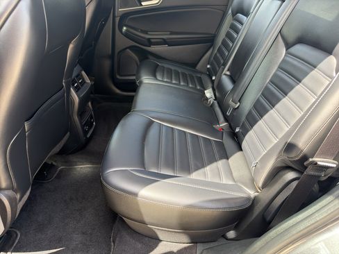 Used 2022 Ford Edge SEL w/ Convenience Package AWD/4WD image 10
