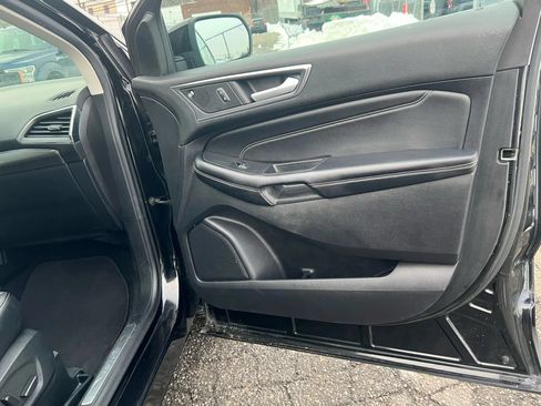 Used 2022 Ford Edge Titanium AWD/4WD image 31