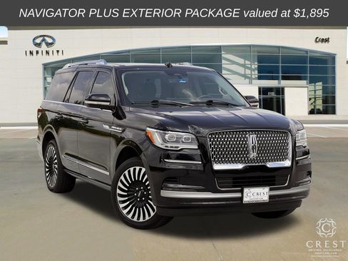 Used 2024 Lincoln Navigator Premiere AWD/4WD image 1