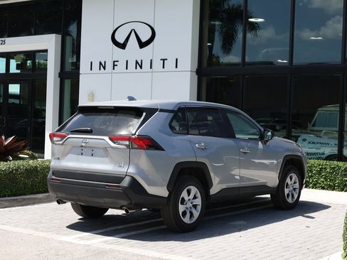 Used 2024 Toyota RAV4 LE image 4