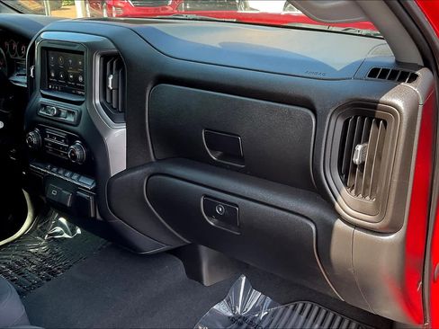 Used 2020 Chevrolet Silverado 1500 Custom w/ Custom Value Package image 16