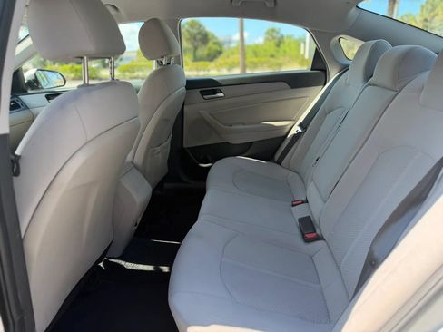 Used 2018 Hyundai Sonata SEL FWD image 12