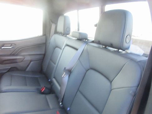 New 2026 GMC Canyon Elevation w/ Convenience Package image 14