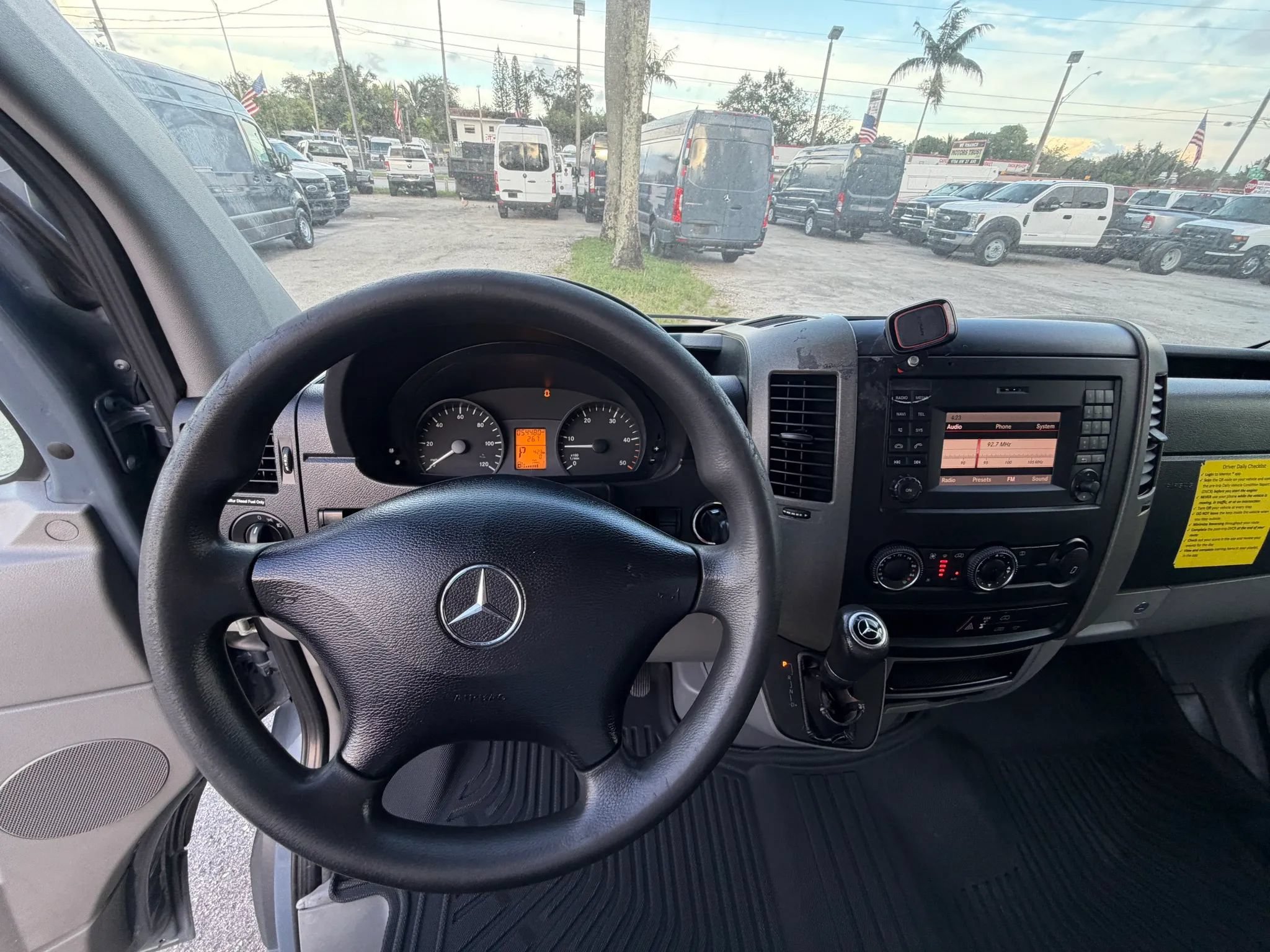 Used 2018 Mercedes-Benz Sprinter 2500 image 12