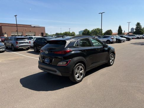 Used 2023 Hyundai Kona SEL FWD image 2