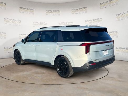 New 2026 Kia Carnival SX Prestige FWD image 3