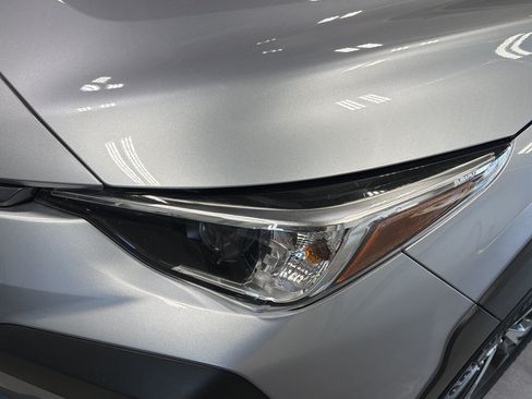 Certified 2024 Subaru Crosstrek 2.0i Premium AWD/4WD image 16