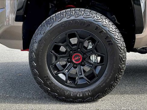 Used 2025 Toyota Tacoma TRD Pro image 7