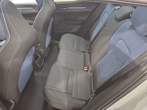 New 2026 Volvo EX30 Plus w/ Protection Package Premier image 17